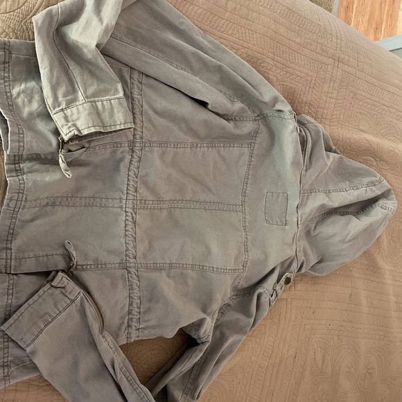 Jacket - Picture 5 of 5